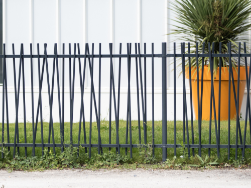 clôture industrielle : barreaudage nature